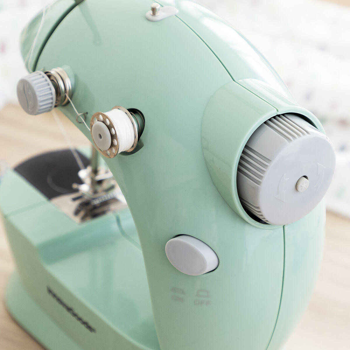 🧵 MINI MÁQUINA DE COSER PORTÁTIL SEWNY – INNOVAGOODS